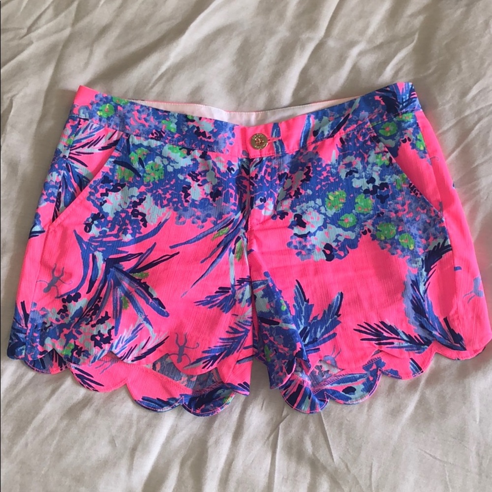 Lilly Pulitzer Out on a Limb Buttercup Shorts
